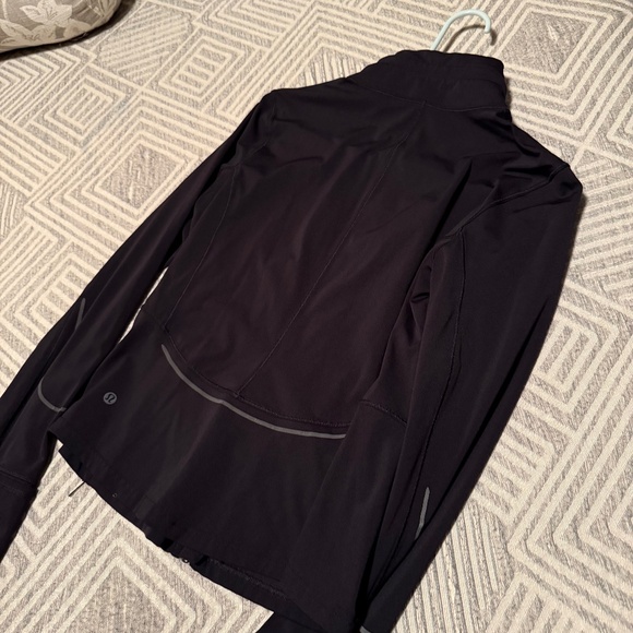 Lululemon Nulux Reflective Running Jacket - Picture 5 of 8